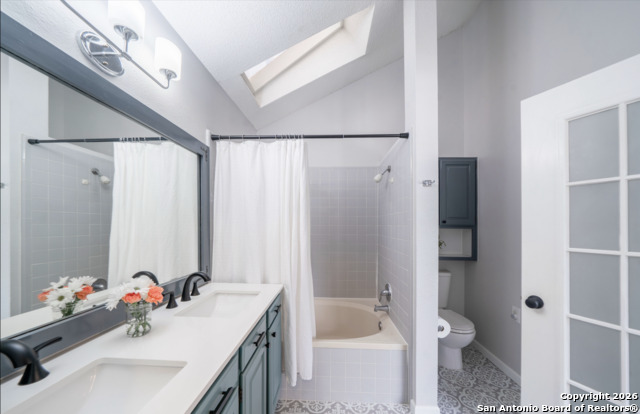 Image 15 of 22 For 2435 Pendant Oak