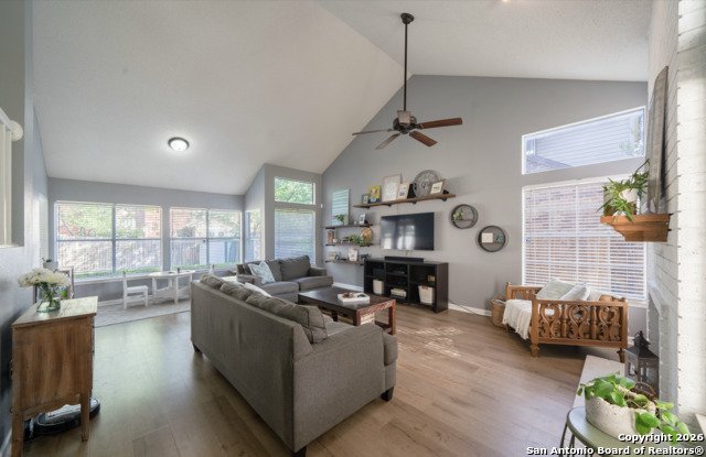 Image 4 of 22 For 2435 Pendant Oak