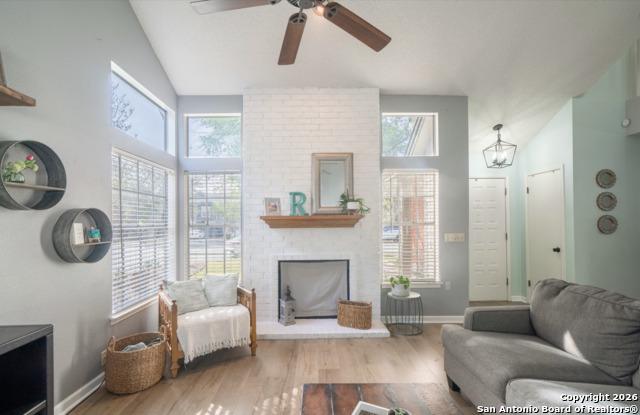 Image 5 of 22 For 2435 Pendant Oak