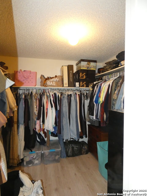 Image 16 of 36 For 729 Willow Crossing