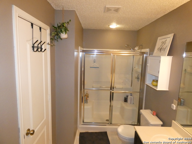 Image 18 of 36 For 729 Willow Crossing