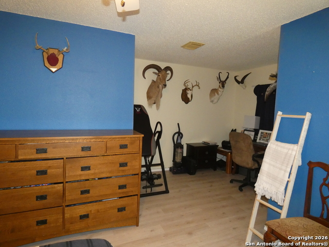 Image 21 of 36 For 729 Willow Crossing