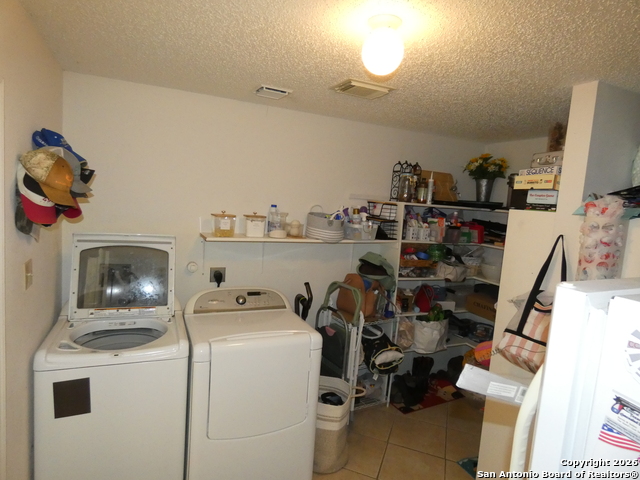 Image 28 of 36 For 729 Willow Crossing