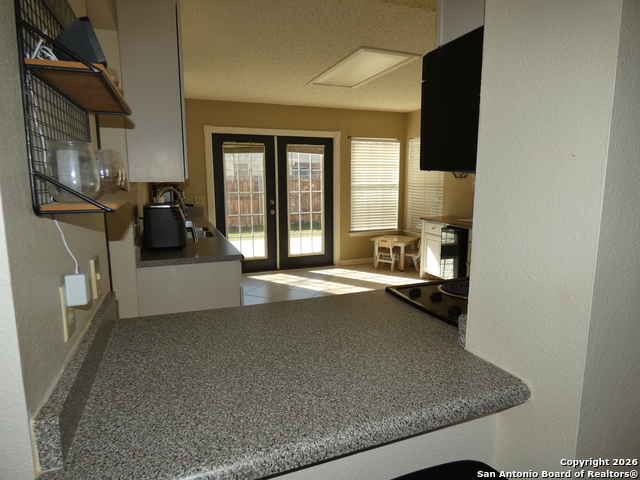 Image 8 of 36 For 729 Willow Crossing