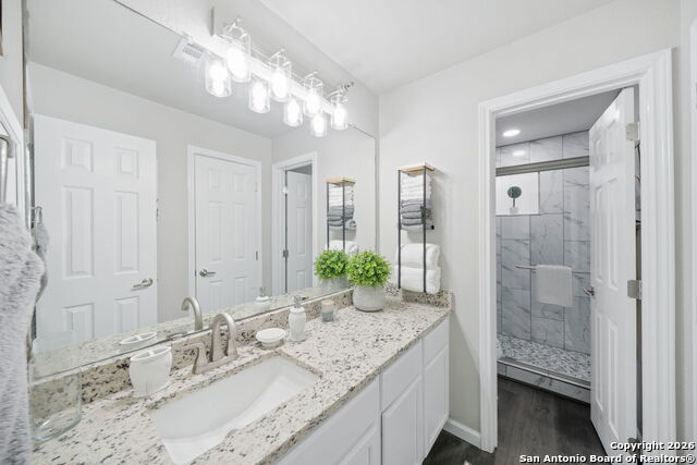 Image 26 of 27 For 7323 Snowden  2201