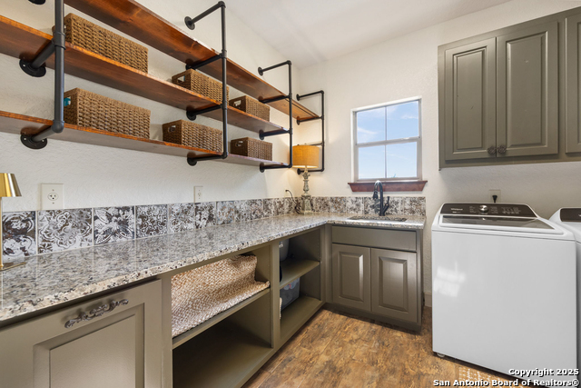 Image 28 of 50 For 115 Spanish Pass