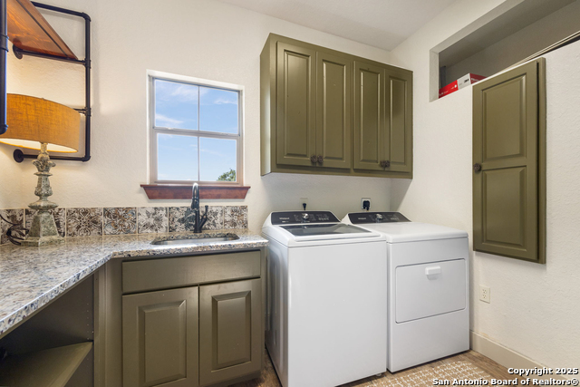 Image 29 of 50 For 115 Spanish Pass