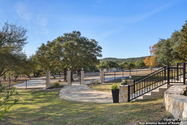 Image 32 of 50 For 115 Spanish Pass