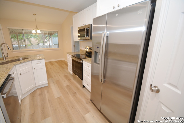 Image 10 of 20 For 5719 Kissing Oak