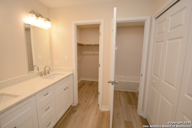 Image 11 of 20 For 5719 Kissing Oak