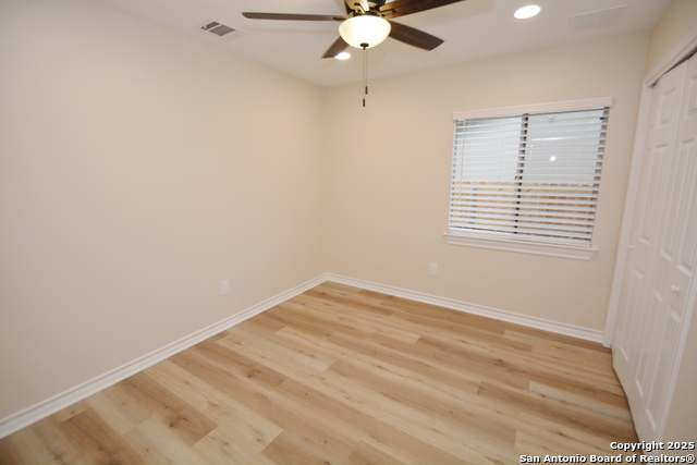 Image 16 of 20 For 5719 Kissing Oak