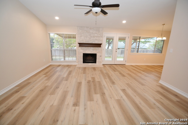 Image 4 of 20 For 5719 Kissing Oak