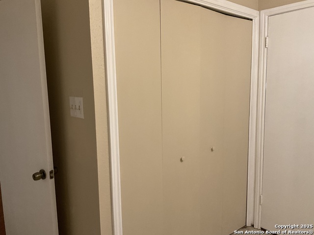 Image 17 of 24 For 5322 Medical  E205