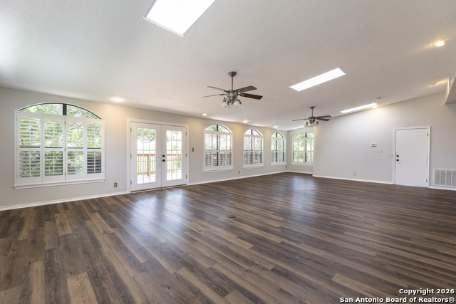 Image 11 of 50 For 18510 Paloma Wood