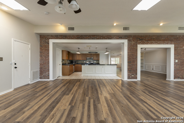 Image 13 of 50 For 18510 Paloma Wood