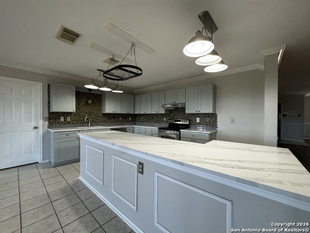 Image 4 of 50 For 18510 Paloma Wood