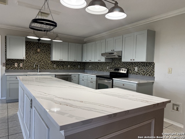 Image 6 of 50 For 18510 Paloma Wood