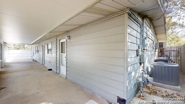 Image 13 of 45 For 459 Harcourt Ave.