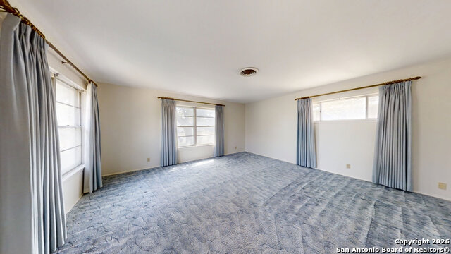 Image 38 of 45 For 459 Harcourt Ave.