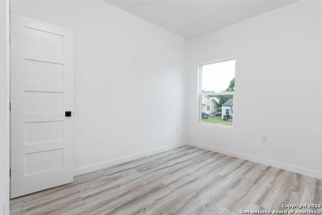 Image 13 of 27 For 1339 Schley  