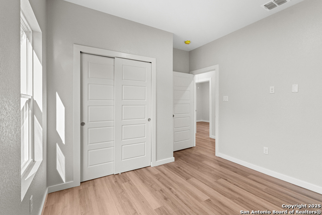 Image 15 of 23 For 107 Calles St