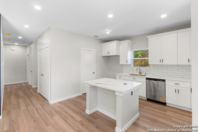 Image 8 of 23 For 107 Calles St