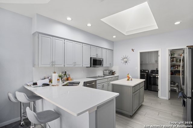 Image 17 of 46 For 19103 Birdsong W