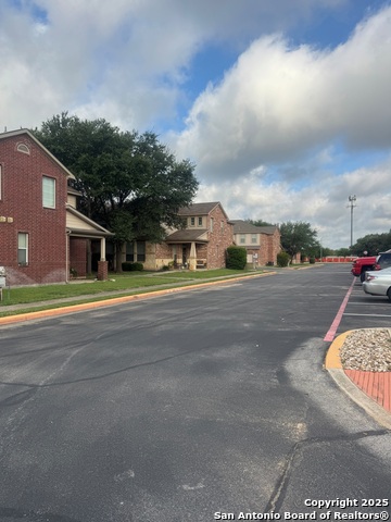 Image 2 of 32 For 2553 Grayson Circle