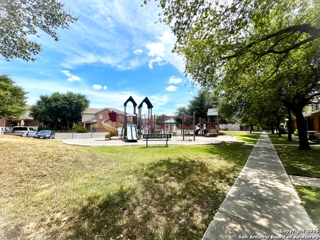 Image 30 of 32 For 2553 Grayson Circle