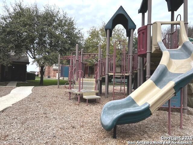 Image 31 of 32 For 2553 Grayson Circle