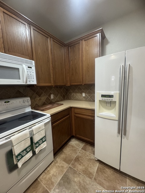 Image 6 of 32 For 2553 Grayson Circle