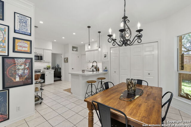 Image 13 of 37 For 42 Courtside Cir