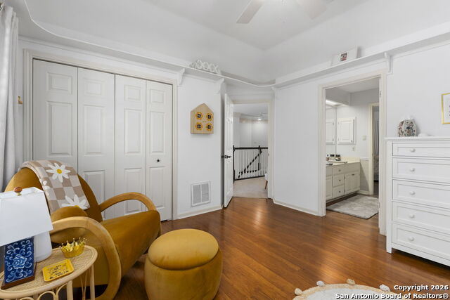 Image 26 of 37 For 42 Courtside Cir