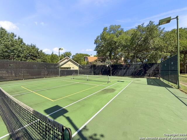 Image 34 of 37 For 42 Courtside Cir