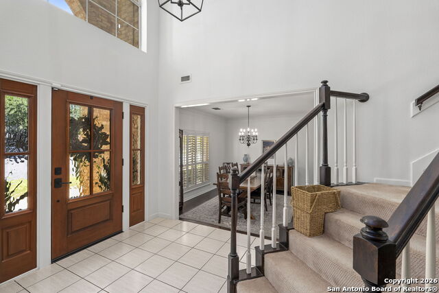 Image 4 of 37 For 42 Courtside Cir