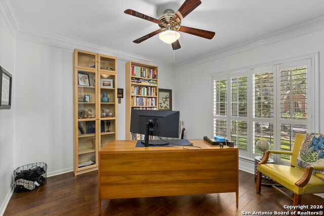 Image 7 of 37 For 42 Courtside Cir