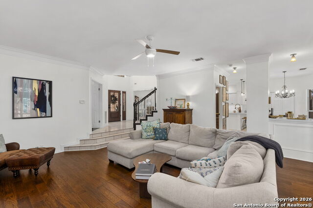 Image 9 of 37 For 42 Courtside Cir