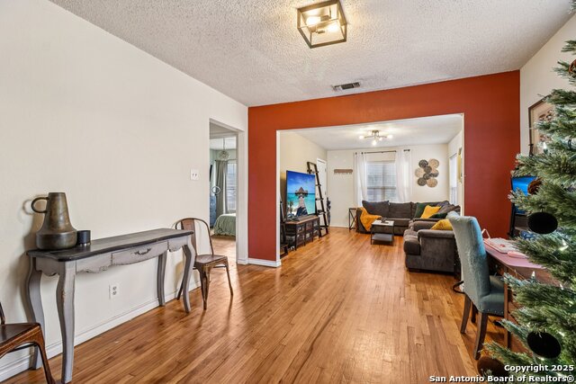 Image 15 of 36 For 2709 Craig Pl