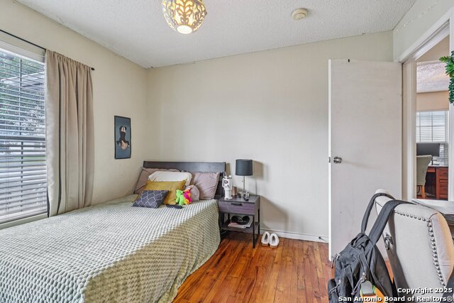 Image 19 of 36 For 2709 Craig Pl