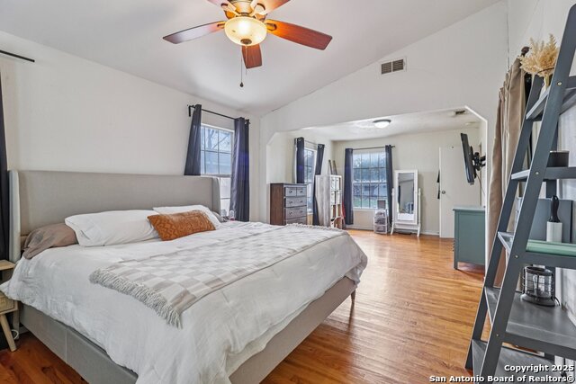 Image 26 of 36 For 2709 Craig Pl