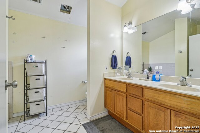 Image 28 of 36 For 2709 Craig Pl