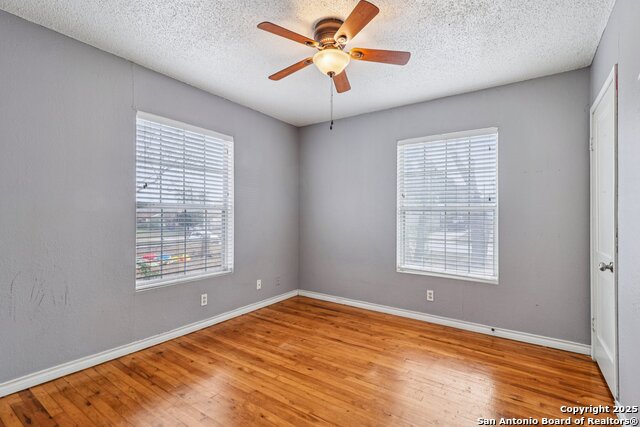 Image 30 of 36 For 2709 Craig Pl