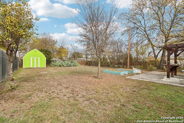 Image 33 of 36 For 2709 Craig Pl