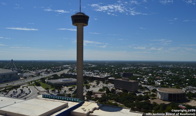 Image 13 of 17 For 610 Market St E 2803