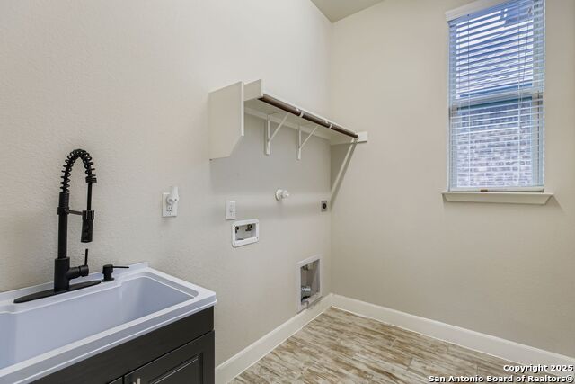 Image 25 of 31 For 21918 Big Bend Canyon