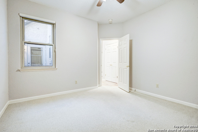 Image 22 of 39 For 3707 Rustling Oaks