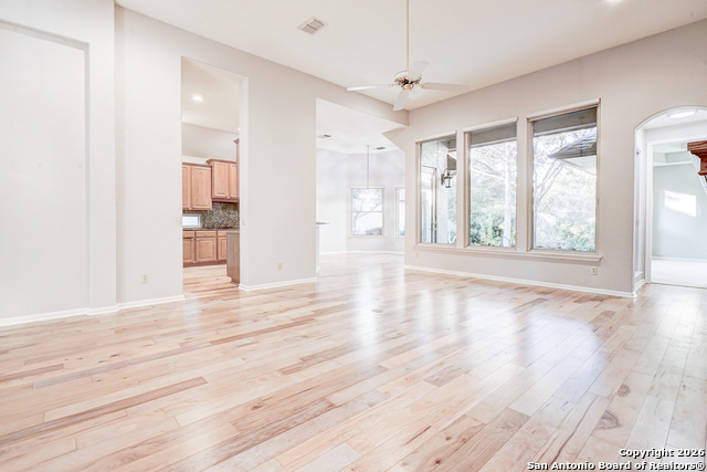 Image 23 of 39 For 3707 Rustling Oaks