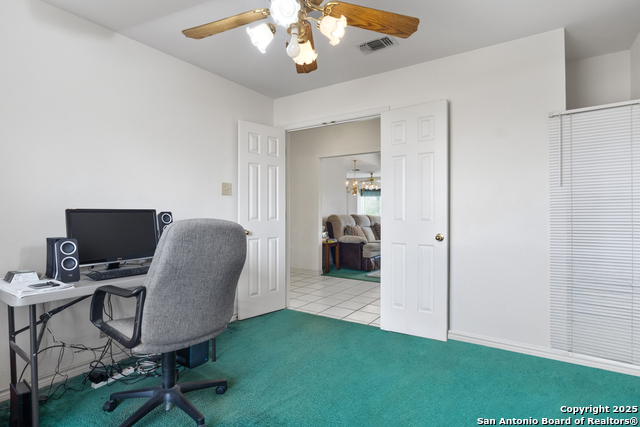 Image 14 of 19 For 7026 Misty Ridge Dr