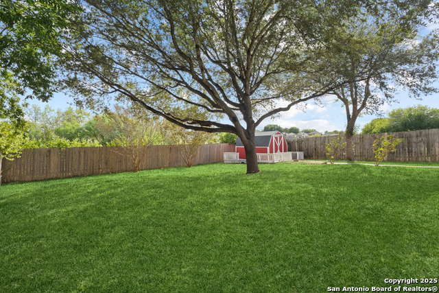 Image 18 of 19 For 7026 Misty Ridge Dr