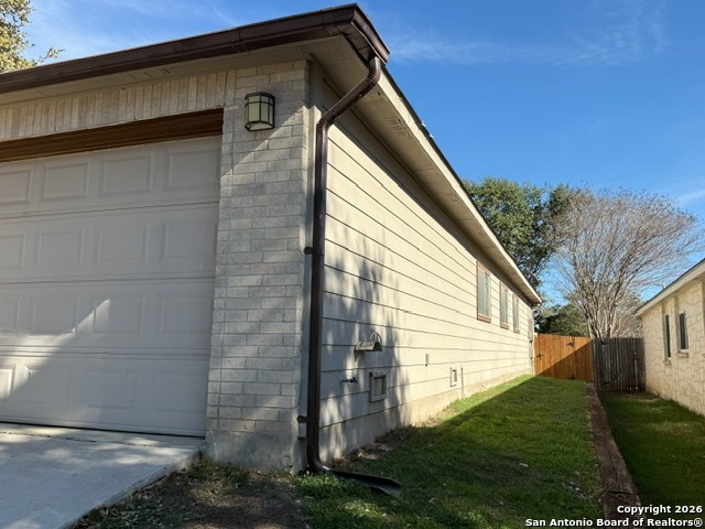 Image 3 of 22 For 20726 Blue Trinity